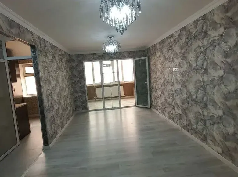 Sotiladi 2 xonali kvartira, 60 m², 4/4 qavat — Fargʻona shahri