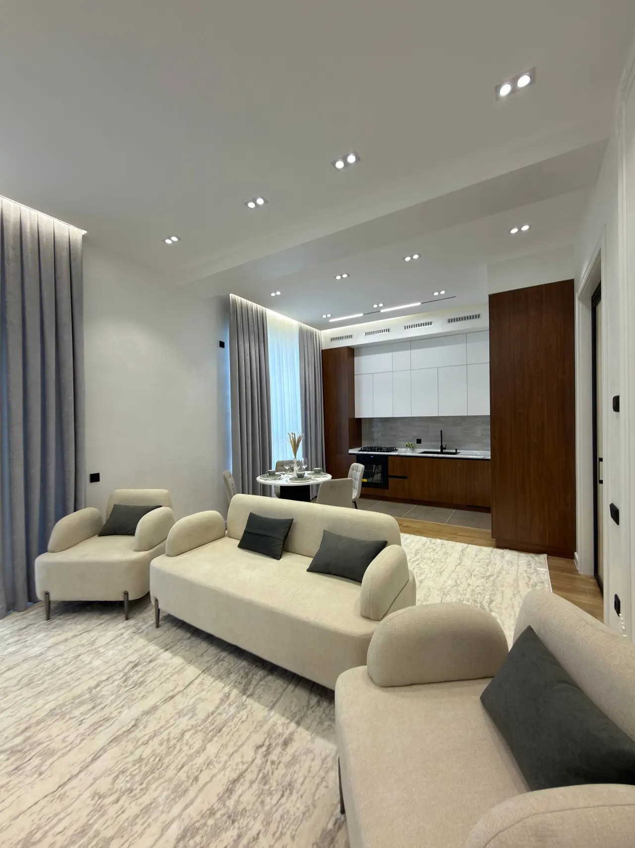 Сотилади 3 хонали квартира, 58 м², 7/14 қават — Мирзо Улуғбек тумани