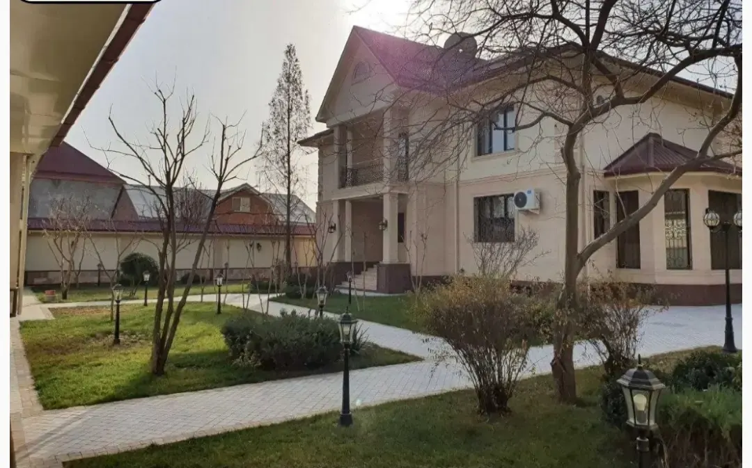 Продаётся дом, 10 сот., 2 этажа — Мирзо-Улугбекский район