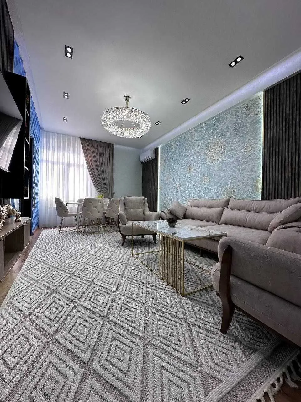 Сдаётся 4-комнатная квартира, 120 м², 5/9 этаж — Шайхантахурский район