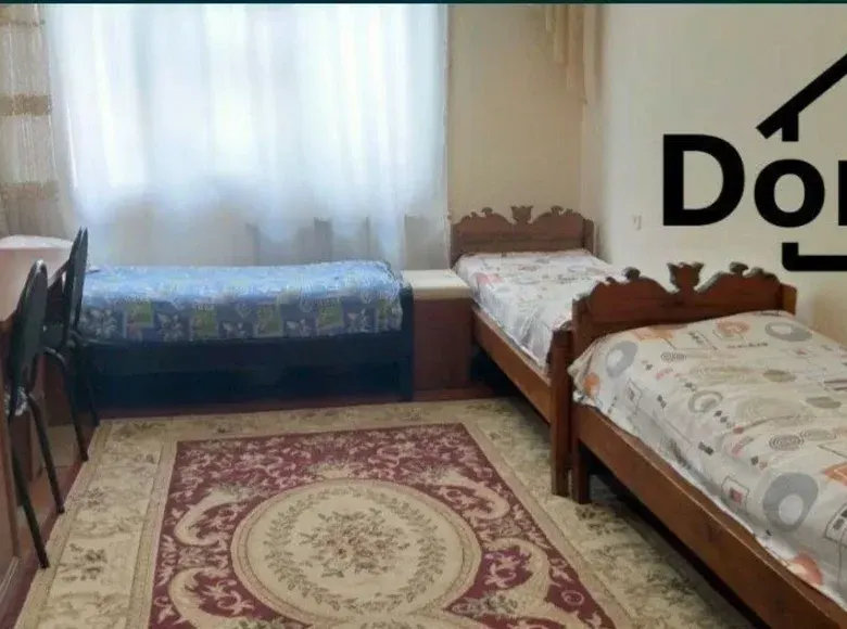 Продаётся 3-комнатная квартира, 63 м², 3/4 этаж — Чиланзарский район
