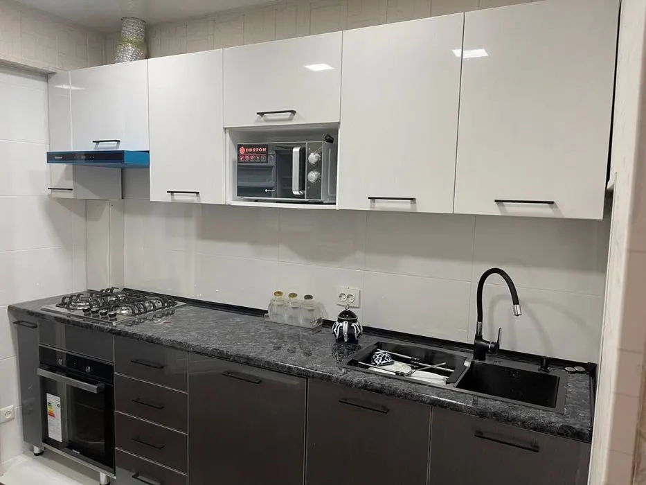 Сдаётся 4-комнатная квартира, 96,9 м², 4/5 этаж — Мирабадский район
