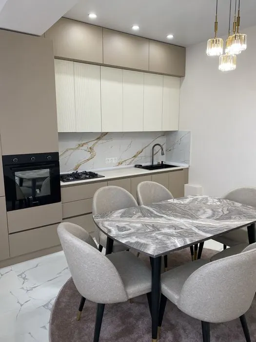 Сдаётся 3-комнатная квартира, 85 м², 5/5 этаж — Шайхантахурский район