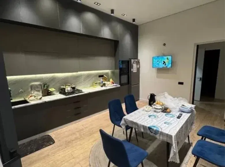Ижарага берилади 7 хонали ҳовли уй, 5 сотих, 480 м², 3/3 қават — Сергели тумани