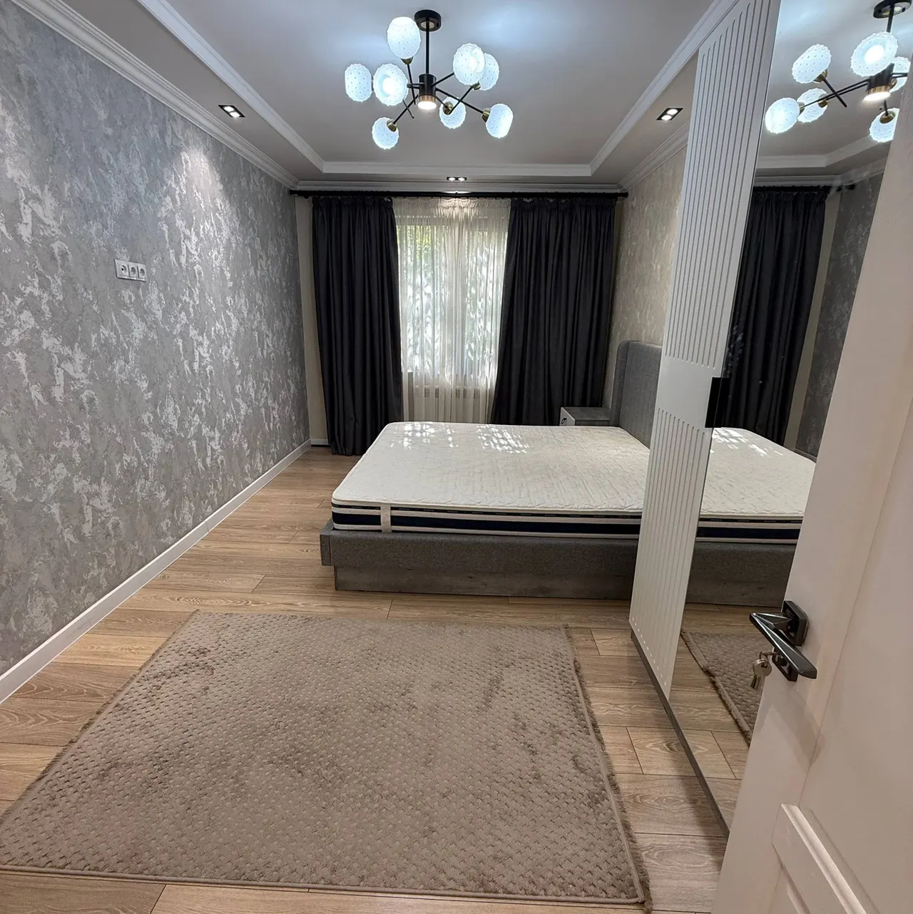 Продаётся 2-комнатная квартира, 55 м², 2/4 этаж — Юнусабадский район