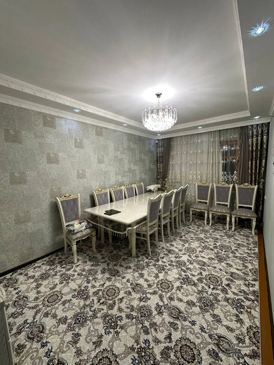 Sotiladi 4 xonali kvartira, 84 m², 1/4 qavat — Olmazor tumani