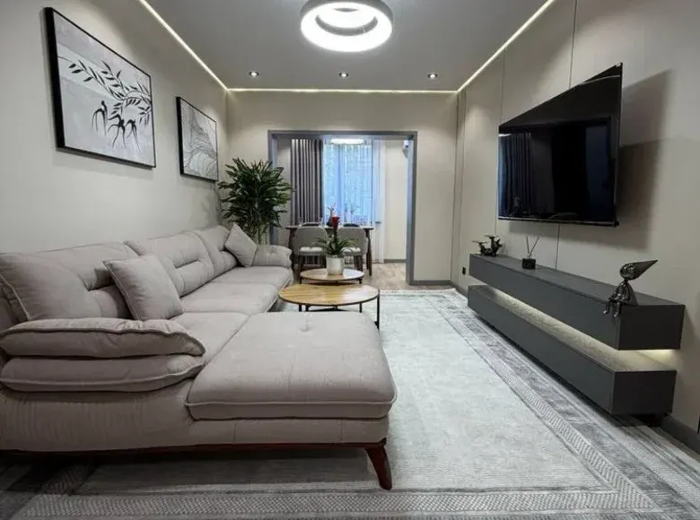 Sotiladi 3 xonali kvartira, 80 m², 2/5 qavat — Mirobod tumani
