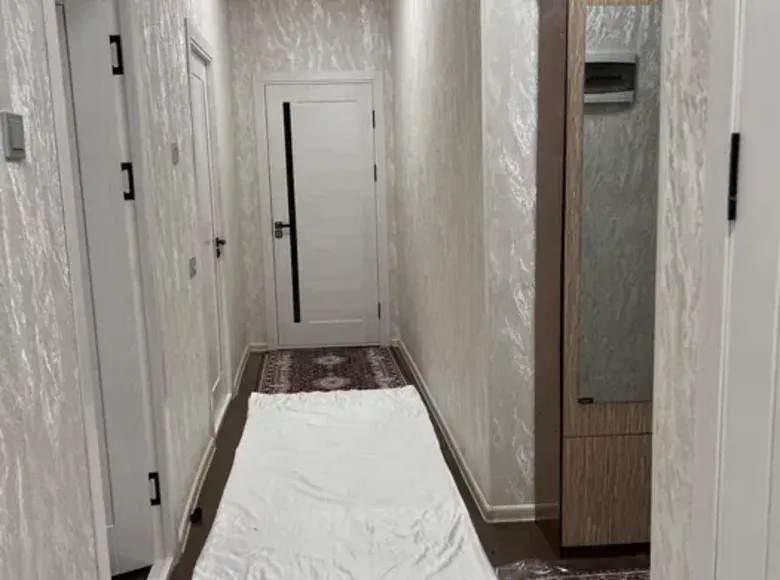Продаётся 3-комнатная квартира, 55 м², 1/7 этаж — Сергелийский район