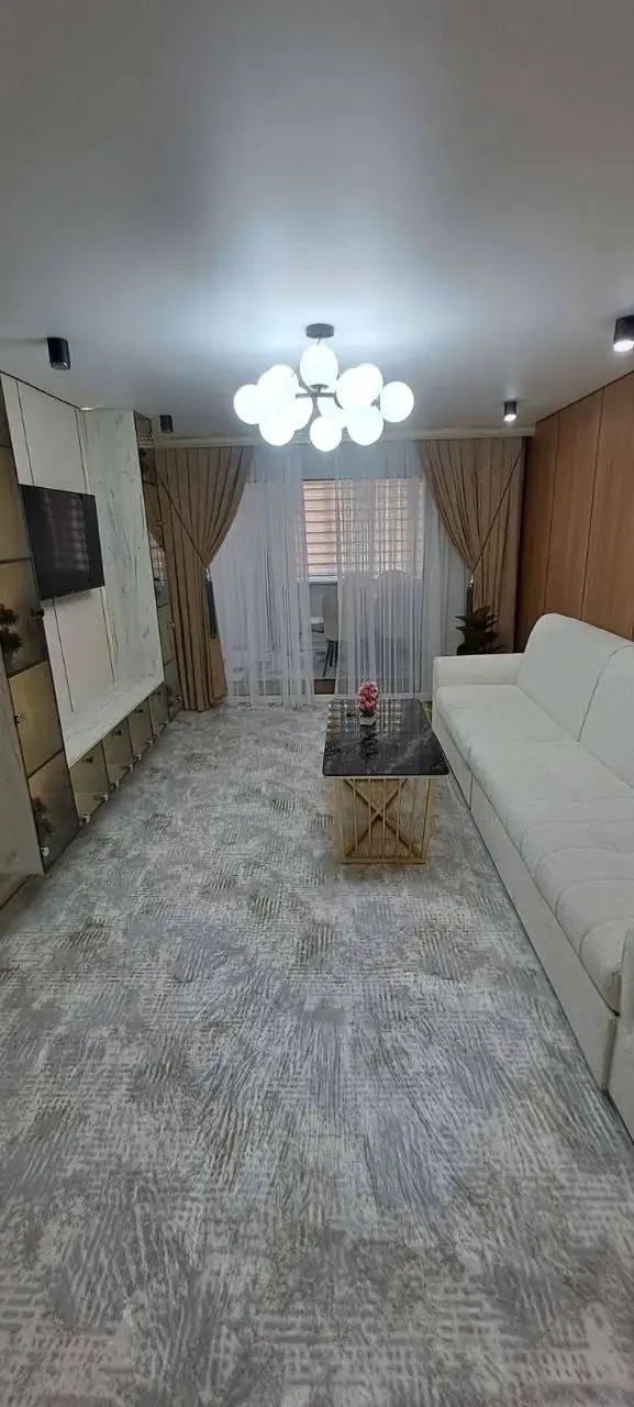 Сдаётся 2-комнатная квартира, 53 м², 3/4 этаж — Чиланзарский район