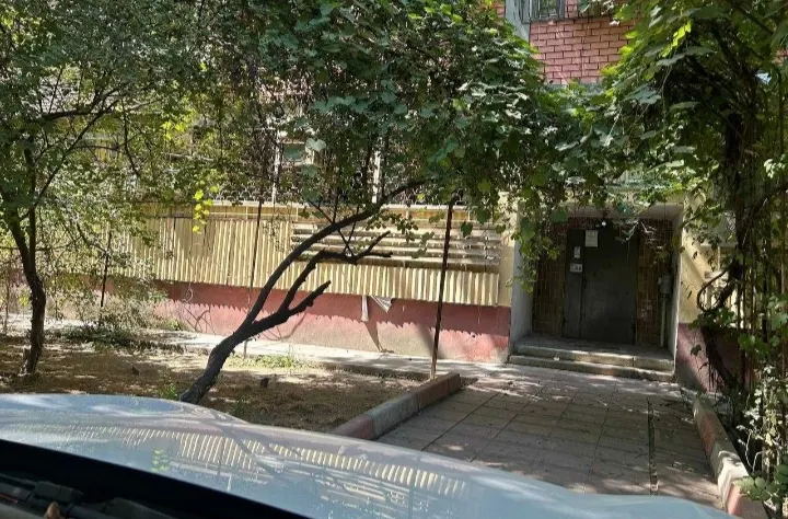 Сотилади 3 хонали квартира, 80 м², 1/4 қават — Мирзо Улуғбек тумани