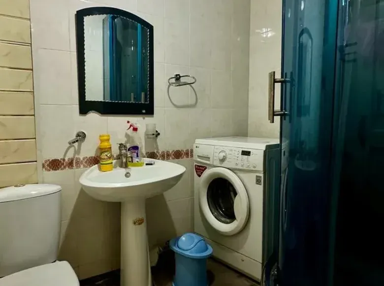 Сдаётся 2-комнатная квартира, 56 м², 2/5 этаж — Фергана