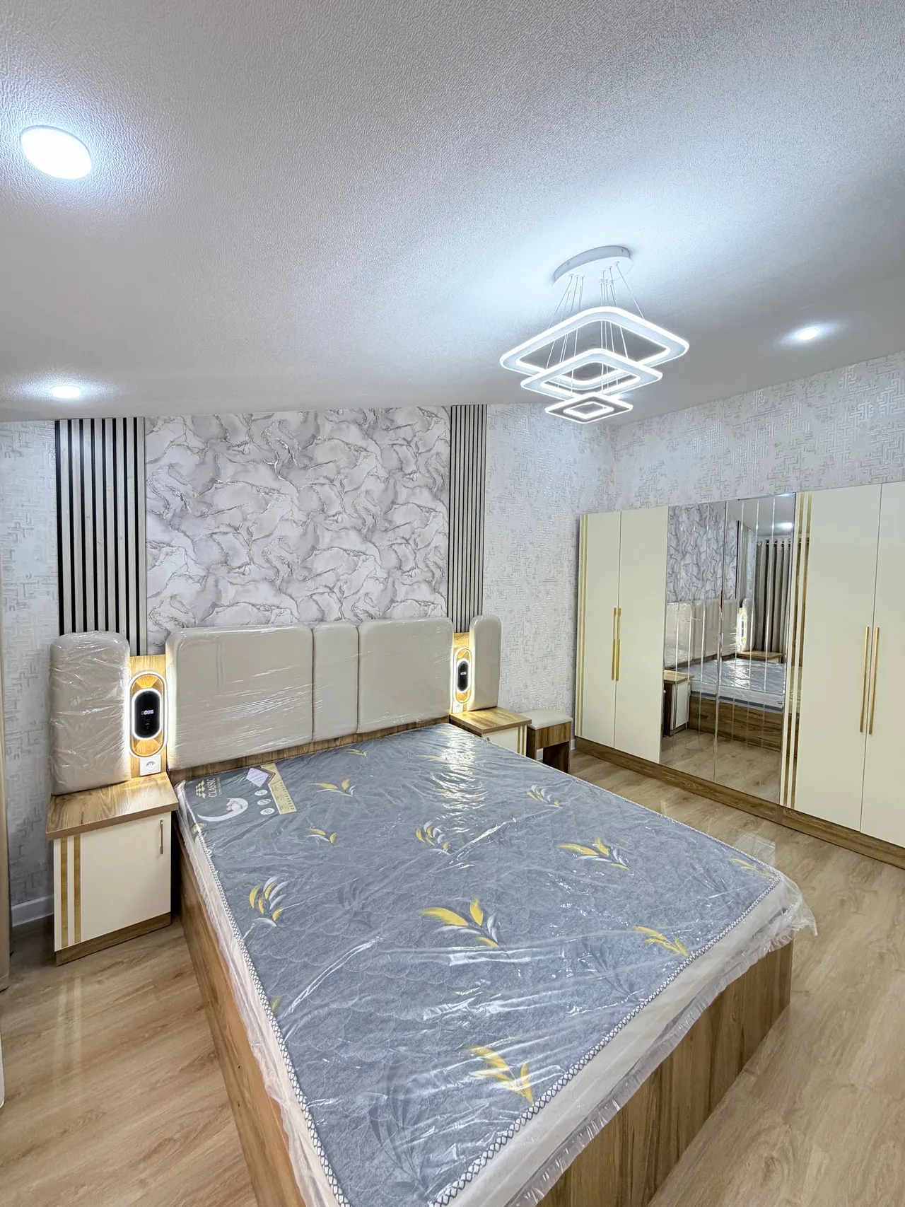Сотилади 4 хонали квартира, 100 м², 5/8 қават — Шайхонтоҳур тумани