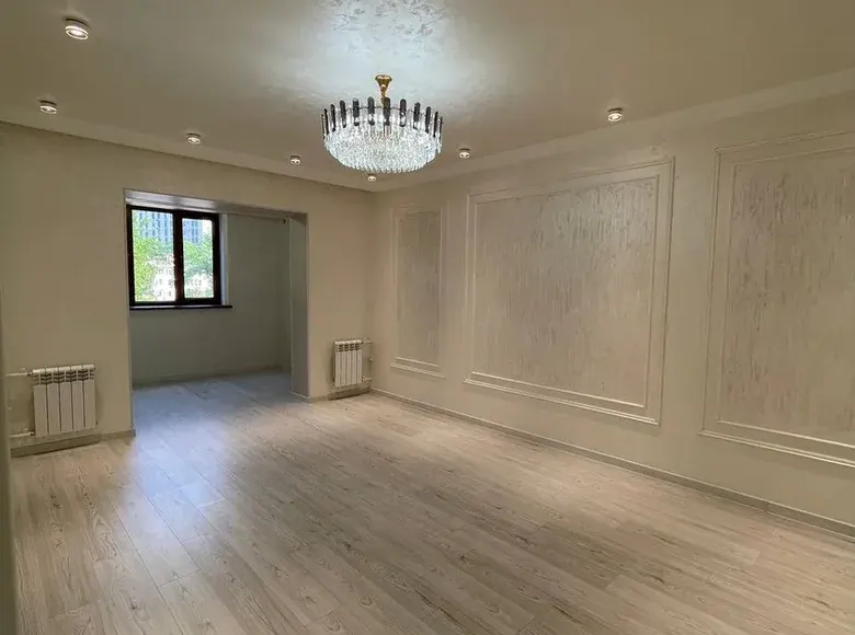 Sotiladi 4 xonali kvartira, 97 m², 2/9 qavat — Yakkasaroy tumani