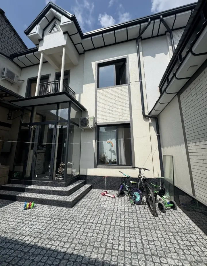 Сдаётся 5-комнатный дом, 200 м² — Сергелийский район