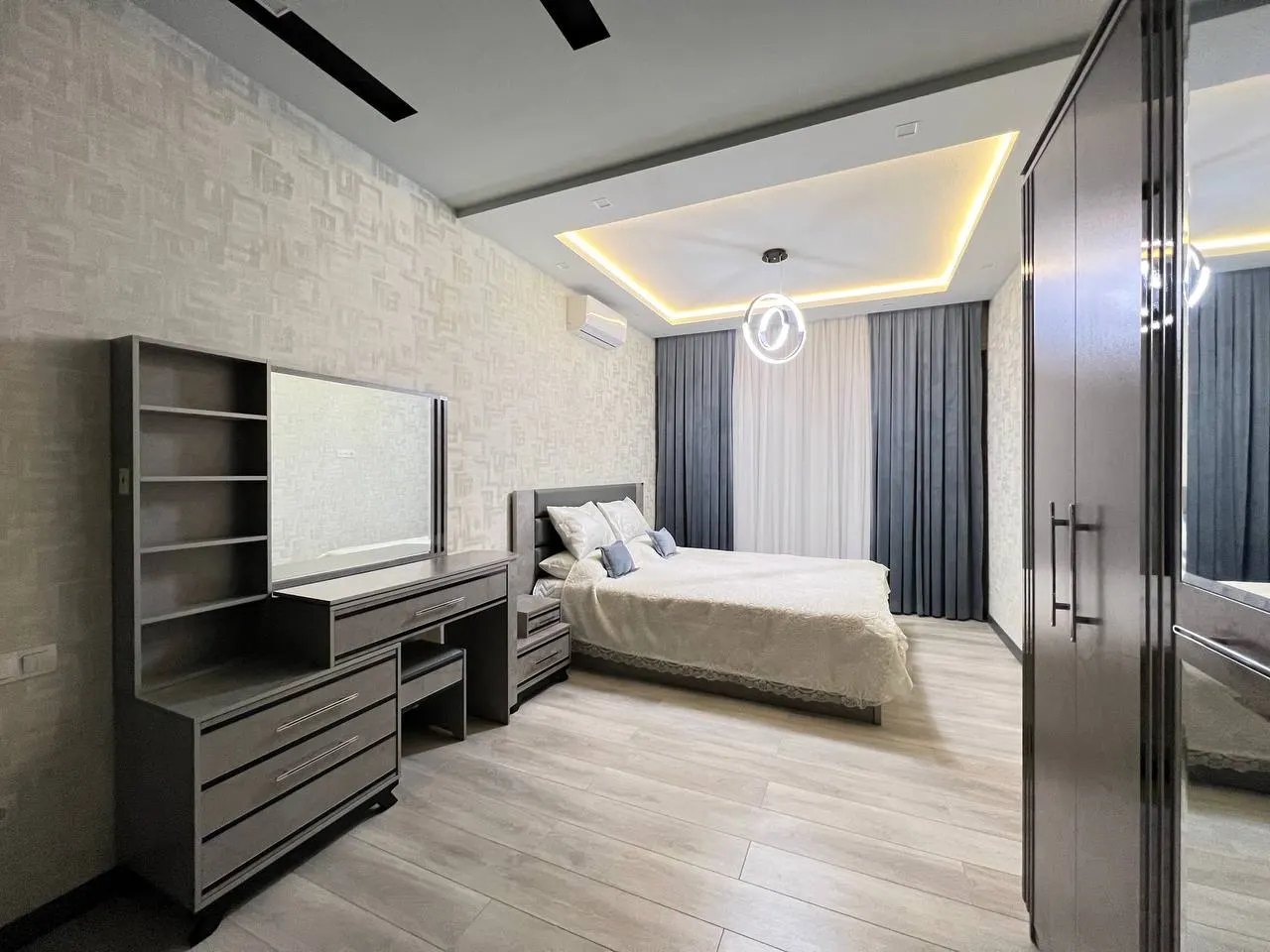 Ижарага берилади 3 хонали квартира, 120 м², 5/27 қават — Мирзо Улуғбек тумани