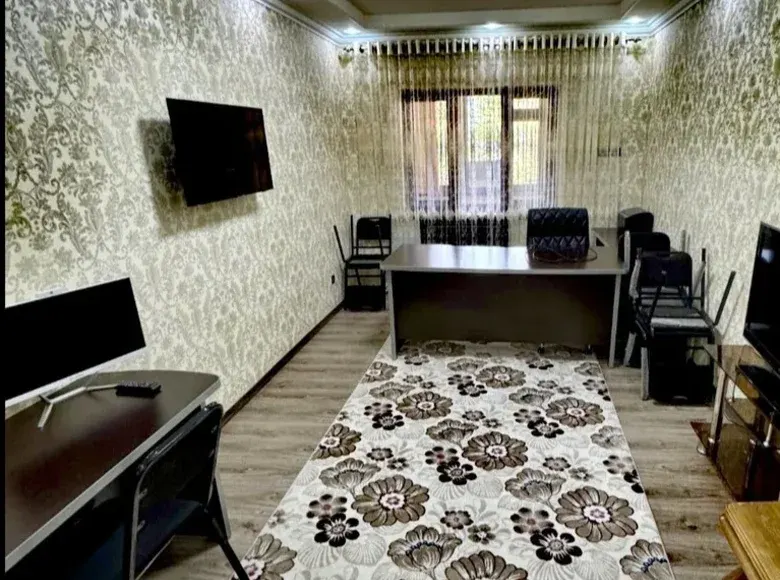 Ijaraga beriladi 2 xonali kvartira, 70 m², 1/5 qavat — Mirzo Ulugʻbek tumani