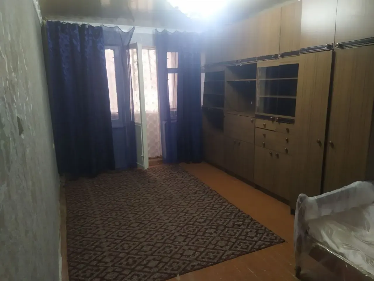 Продаётся 1-комнатная квартира, 41 м², 2/5 этаж — Юнусабадский район