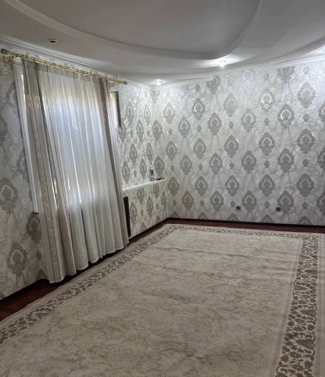 Продаётся 1-комнатная квартира, 36 м², 4/4 этаж — Юнусабадский район