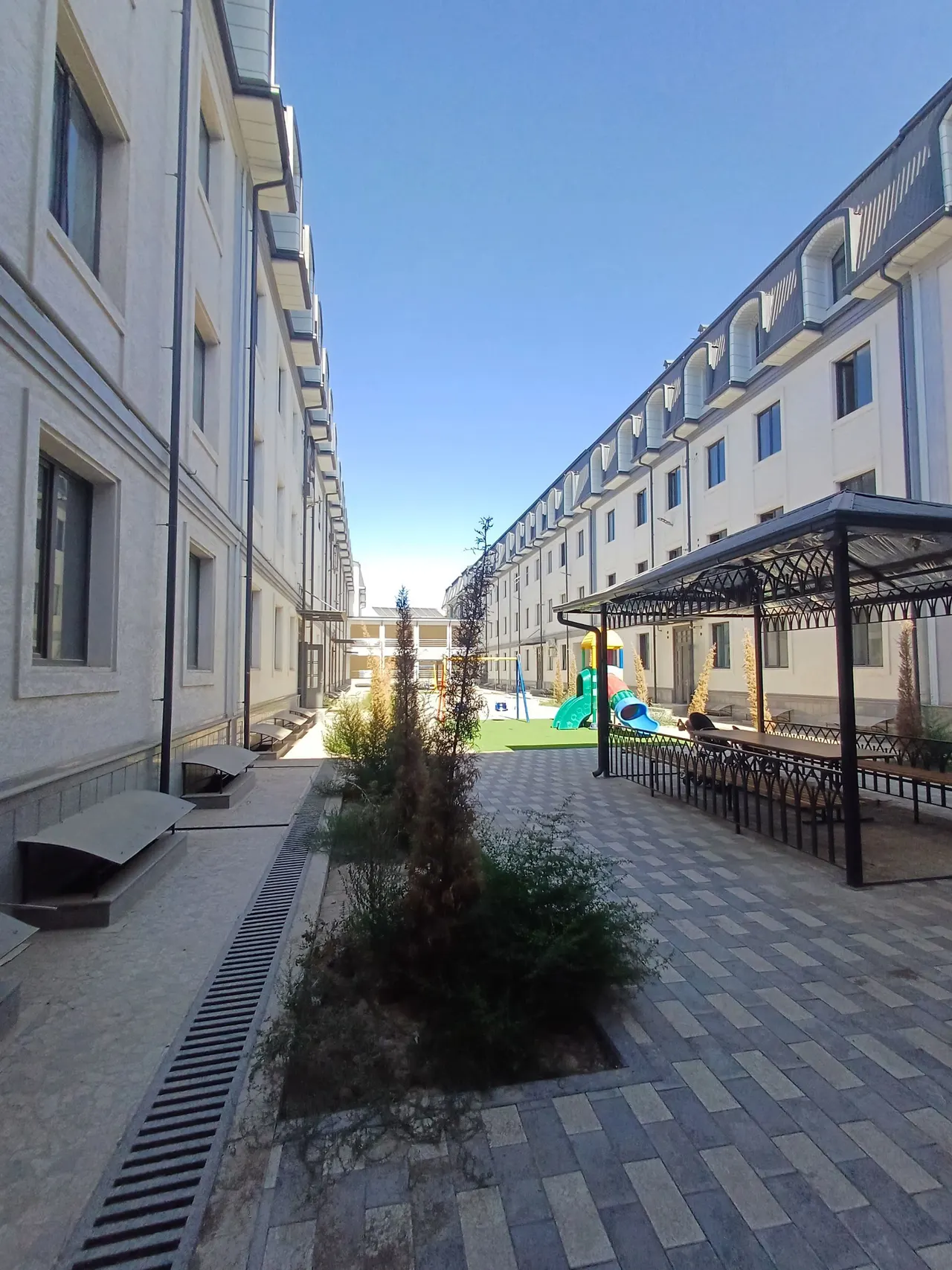 Sotiladi 2 xonali kvartira, 74 m², 2/3 qavat — Olmazor tumani