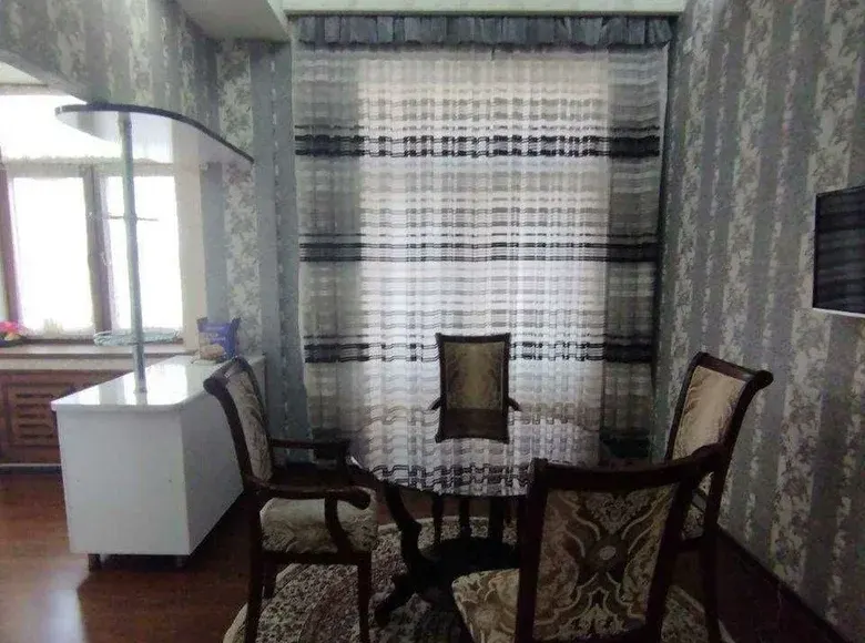 Сотилади 3 хонали квартира, 75 м², 2/3 қават — Яккасарой тумани