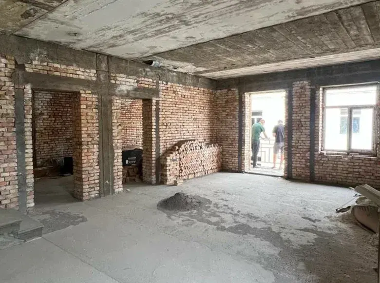 Сотилади 6 хонали квартира, 166 м², 5/5 қават — Фарғона шаҳри