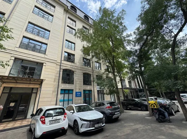 Sotiladi tijorat binosi, 324 m² — Yashnobod tumani