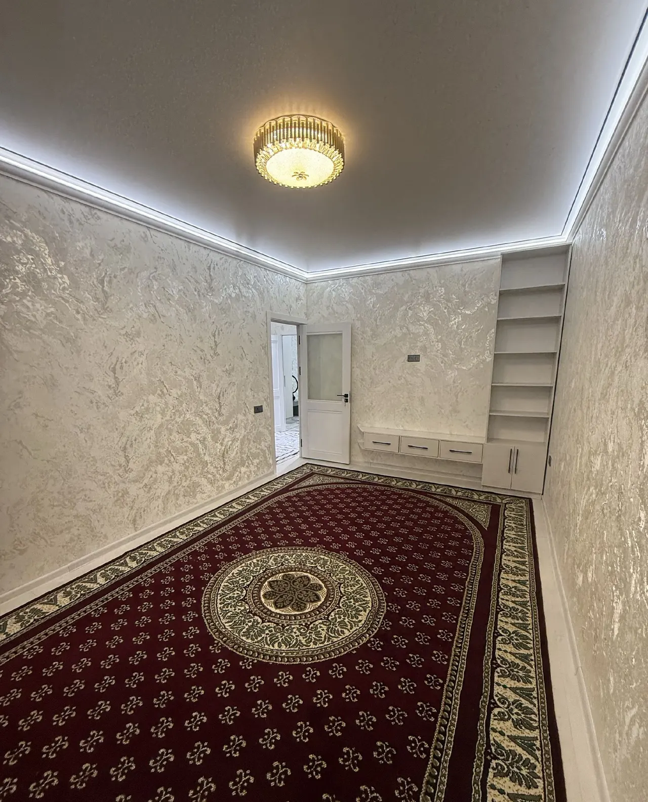 Сдаётся 2-комнатная квартира, 56 м², 1/4 этаж — Алмазарский район