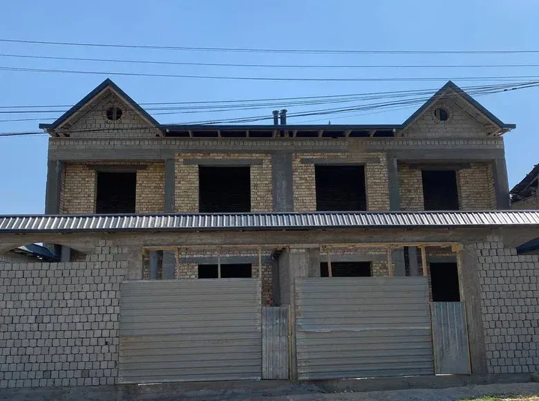 Сотилади 5 хонали ҳовли уй, 160 м², 2/2 қават — Тошкент тумани