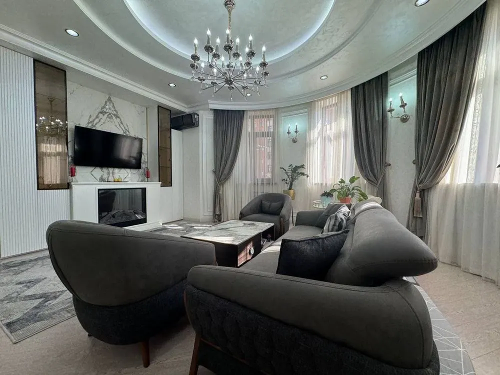 Ijaraga beriladi 4 xonali kvartira, 135 m², 4/9 qavat — Yakkasaroy tumani
