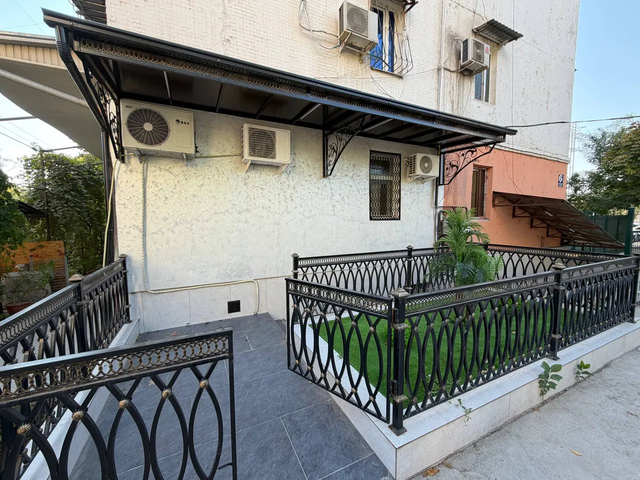Ijaraga beriladi tijorat binosi, 122 m², 1/4 qavat — Shayxontohur tumani