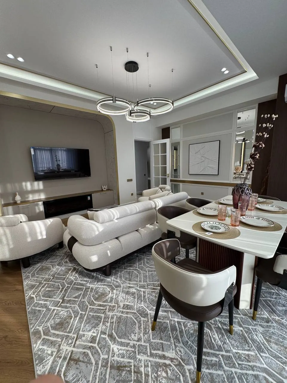 Продаётся 5-комнатная квартира, 140 м², 10/11 этаж — Юнусабадский район