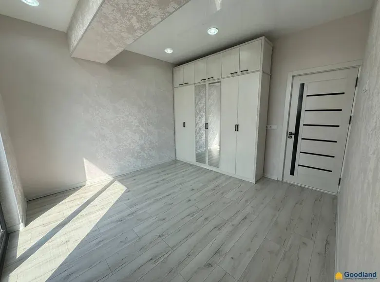 Продаётся 1-комнатная квартира, 28 м², 5/11 этаж — Ташкент