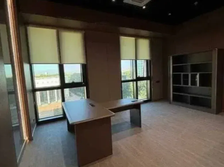 Ijaraga beriladi tijorat binosi, 105 m², 3/5 qavat — Mirzo Ulugʻbek tumani
