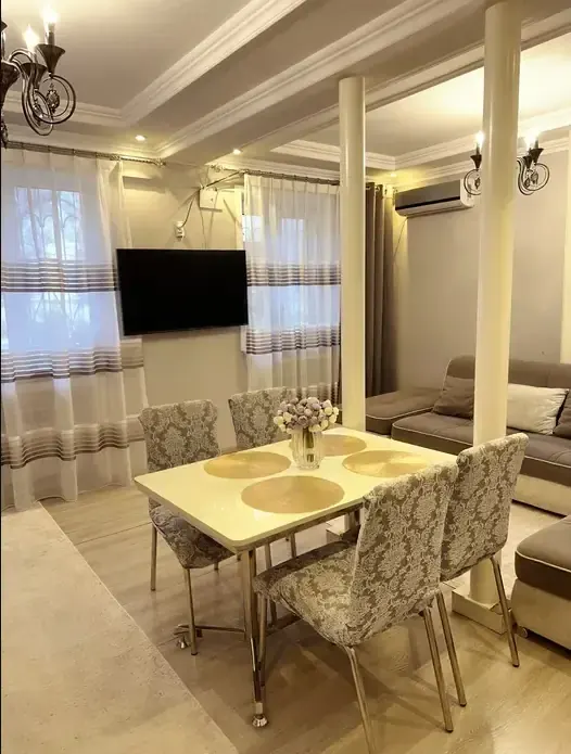Сотилади 3 хонали квартира, 70 м², 1/4 қават — Шайхонтоҳур тумани