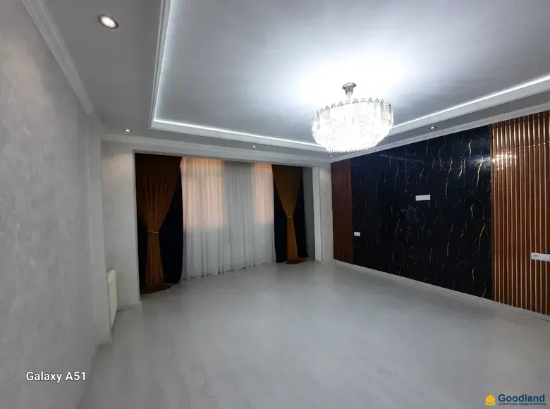 Продаётся 3-комнатная квартира, 69 м², 3/4 этаж — Юнусабадский район