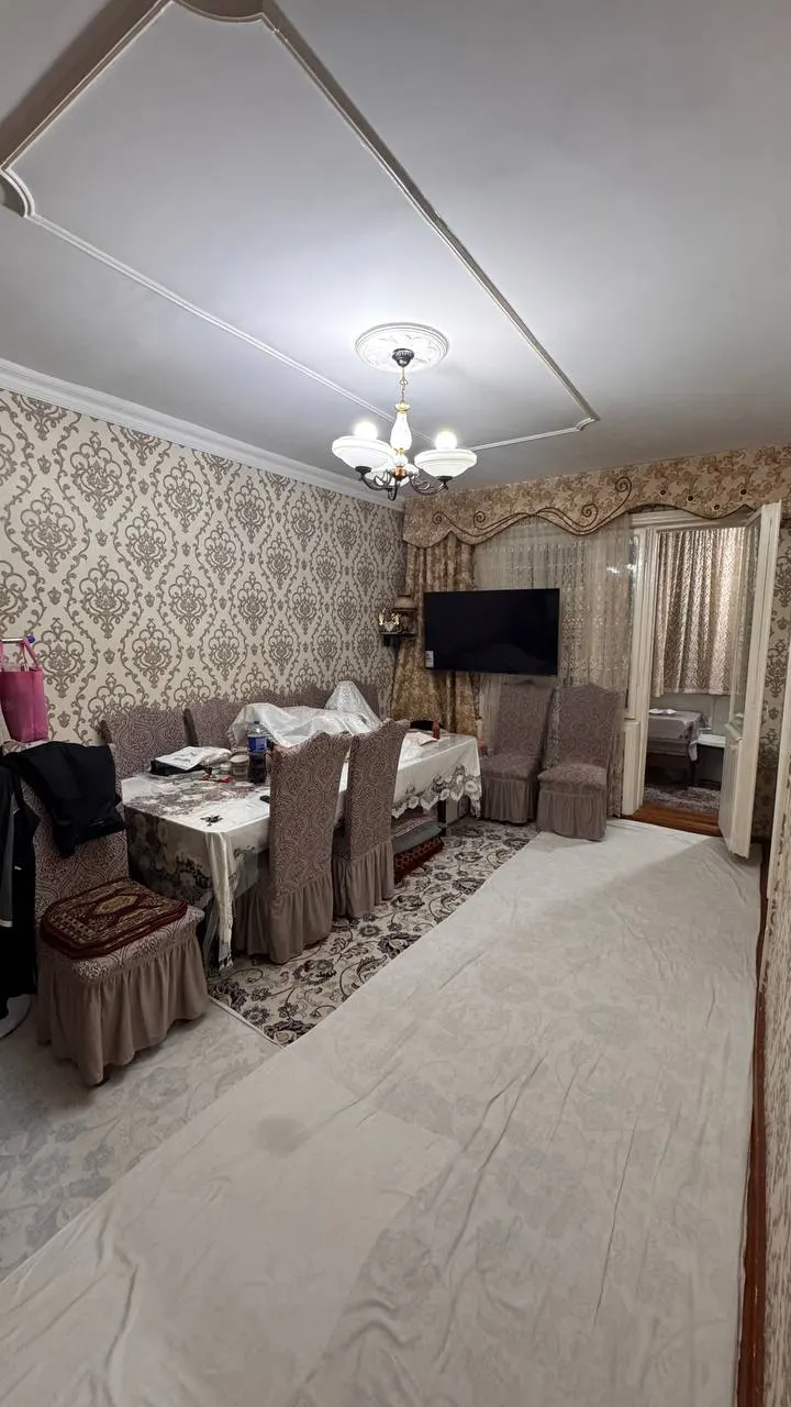 Продаётся 1-комнатная квартира, 38 м², 3/4 этаж — Юнусабадский район