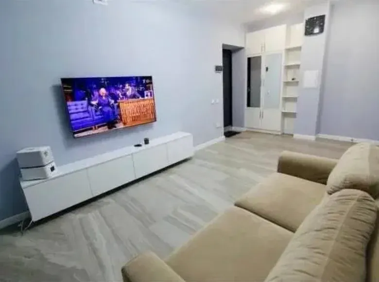 Сотилади 3 хонали квартира, 65 м², 1/4 қават — Мирзо Улуғбек тумани