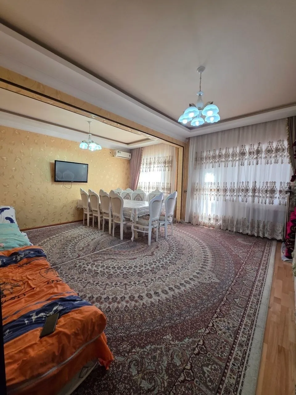 Сотилади 5 хонали квартира, 110 м², 4/5 қават — Юнусобод тумани