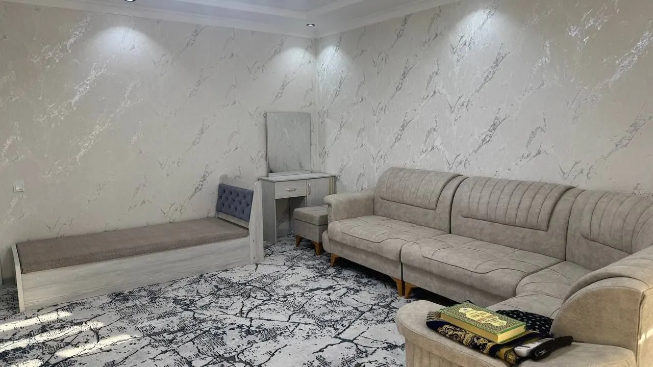 Ижарага берилади 3 хонали квартира, 100 м², 1/4 қават — Шайхонтоҳур тумани