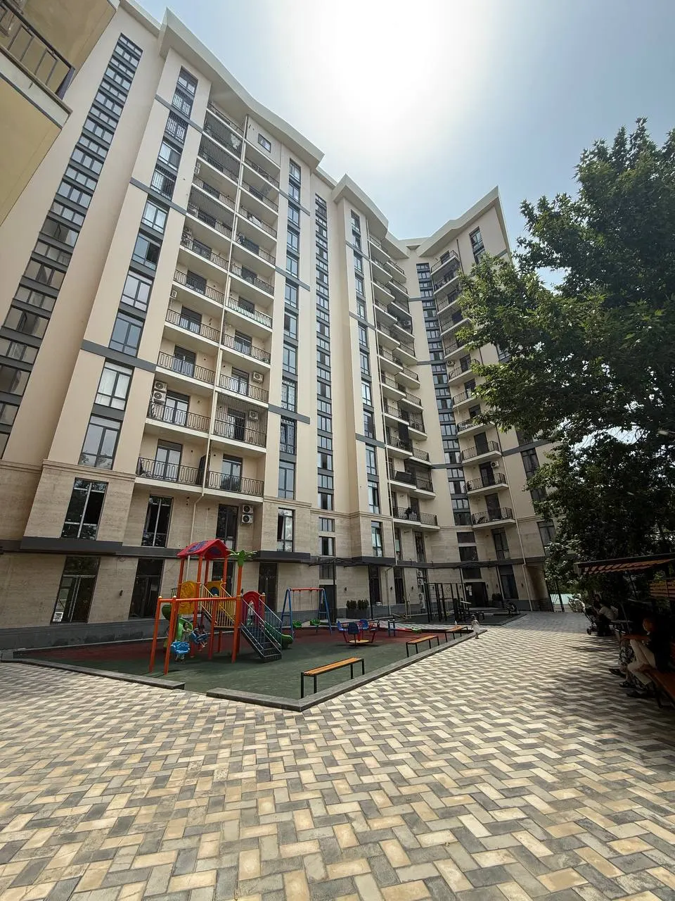 Sotiladi 1 xonali kvartira, 42 m², 2/8 qavat — Mirzo Ulugʻbek tumani