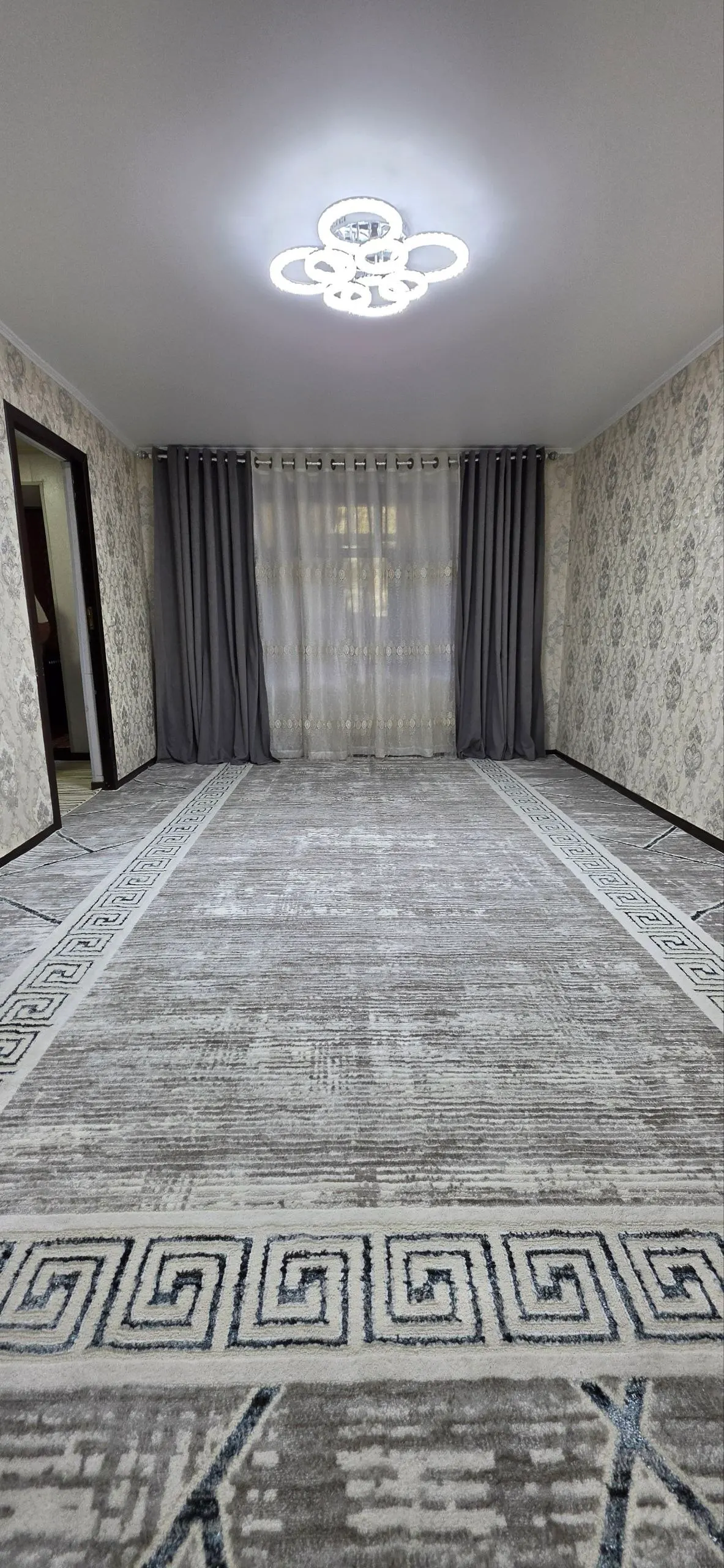Сотилади 2 хонали квартира, 73 м², 1/4 қават — Чилонзор тумани