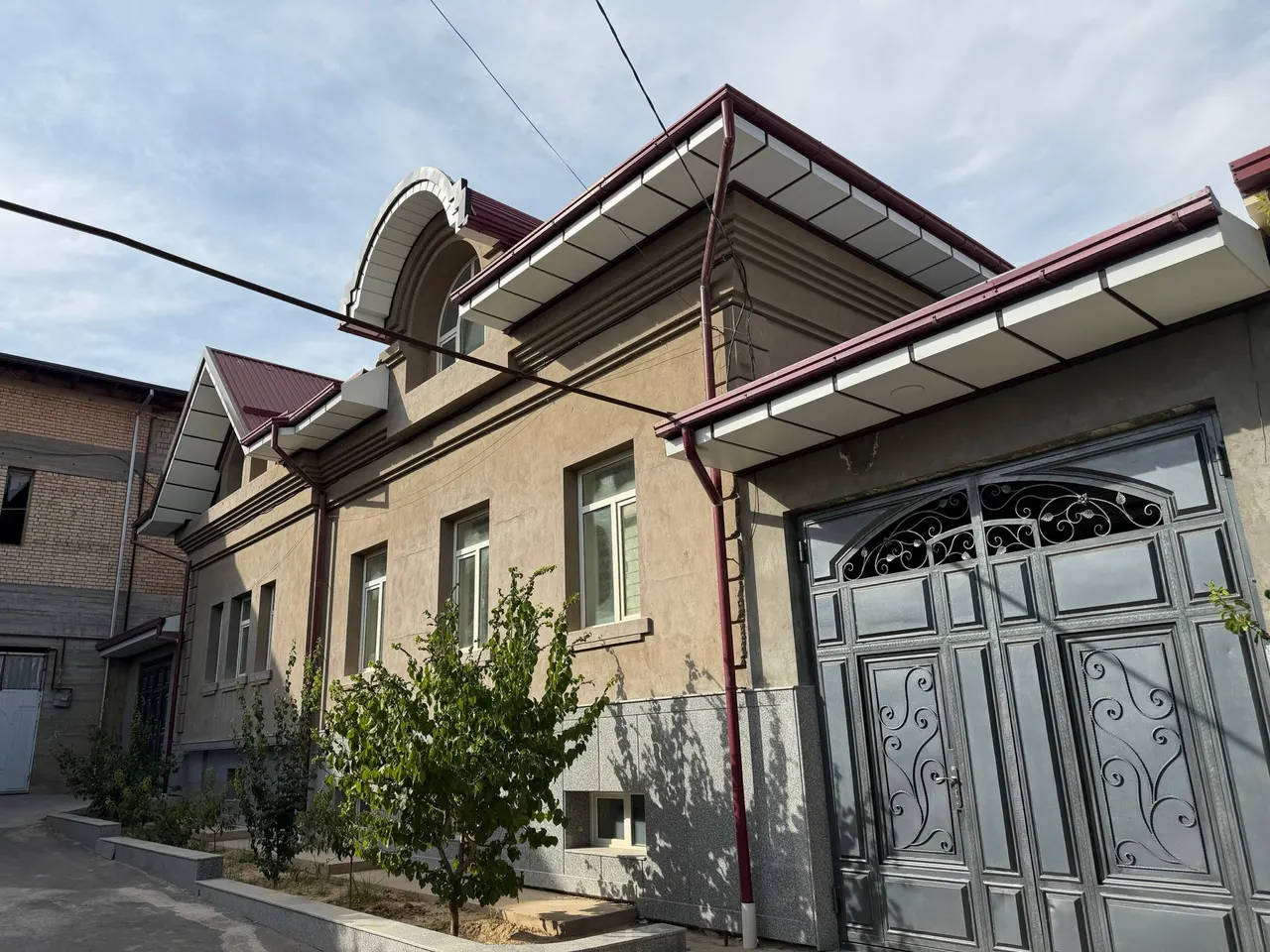 Ijaraga beriladi hovli uy, 8 sotix, 3 qavatli — Yunusobod tumani