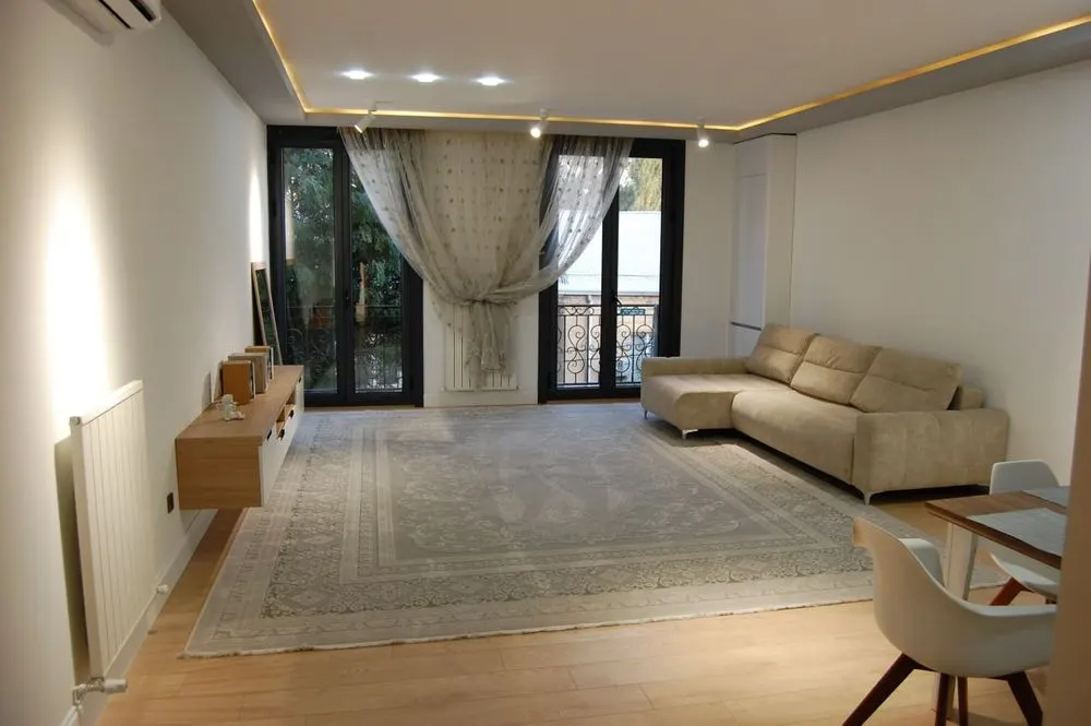 Сдаётся 3-комнатная квартира, 116 м², 3/7 этаж — Яккасарайский район
