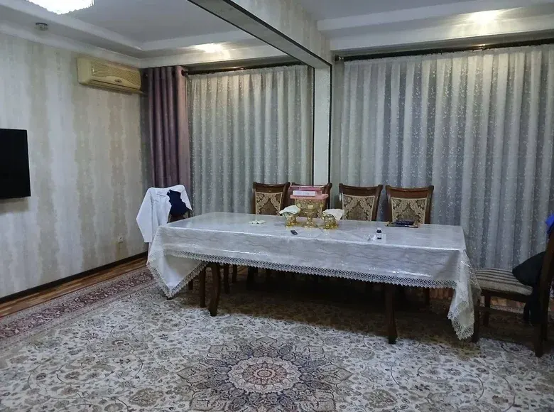 Сотилади 4 хонали квартира, 92 м², 4/5 қават — Мирзо Улуғбек тумани