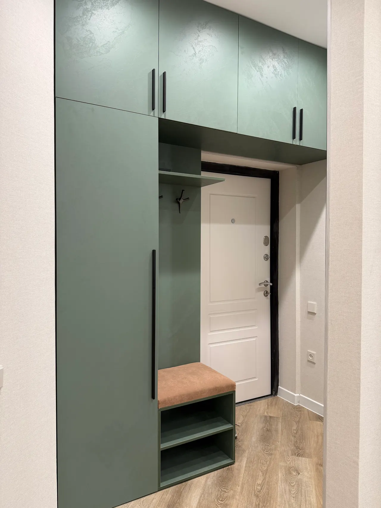 Sotiladi 2 xonali kvartira, 40 m², 2/9 qavat — Yangihayot tumani