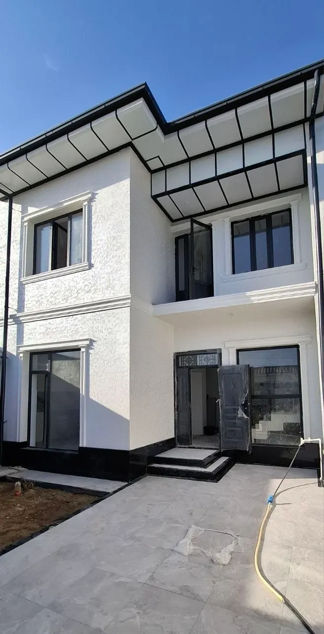 Сотилади 5 хонали ҳовли уй, 1.5 сотих, 147 м², 2/2 қават — Тошкент тумани