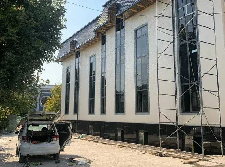 Ижарага берилади тижорат биноси, 1040 м² — Юнусобод тумани