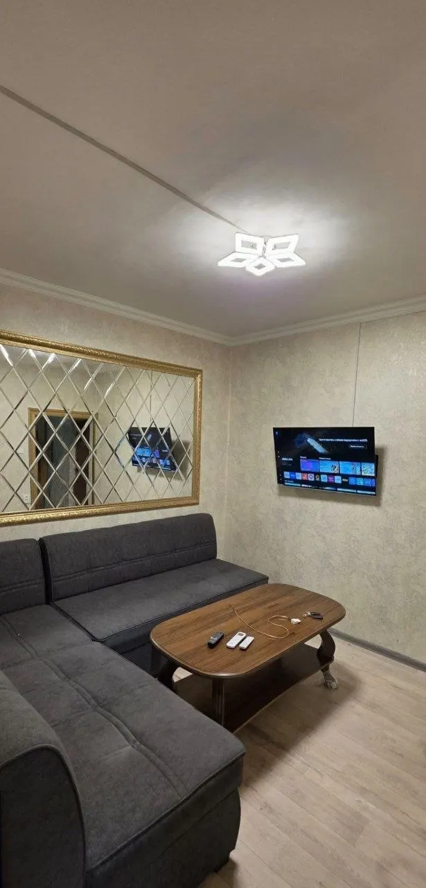 Сдаётся 1-комнатная квартира, 35 м², 1/4 этаж — Юнусабадский район