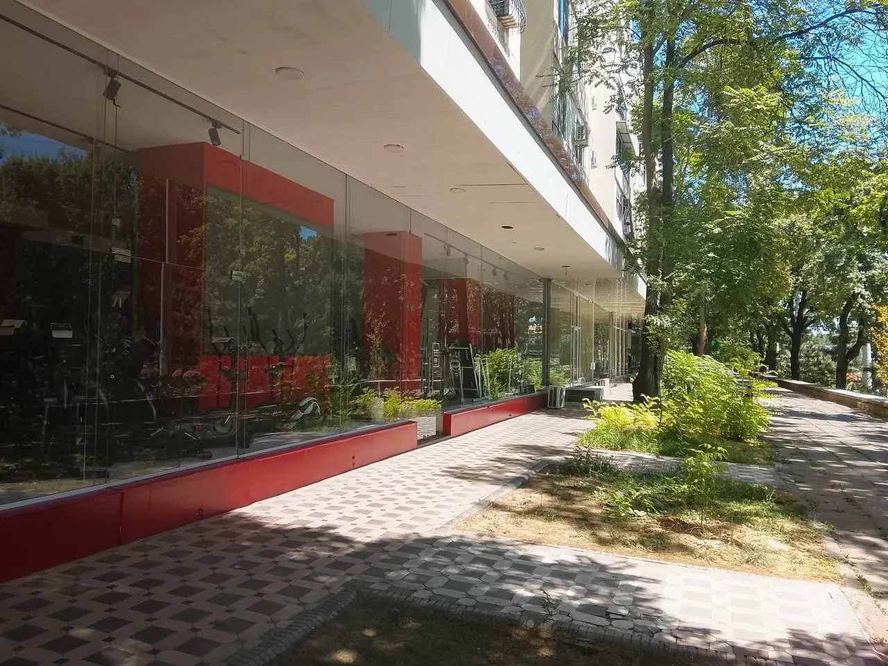 Сдаётся коммерческое помещение, 242 м² — Яккасарайский район