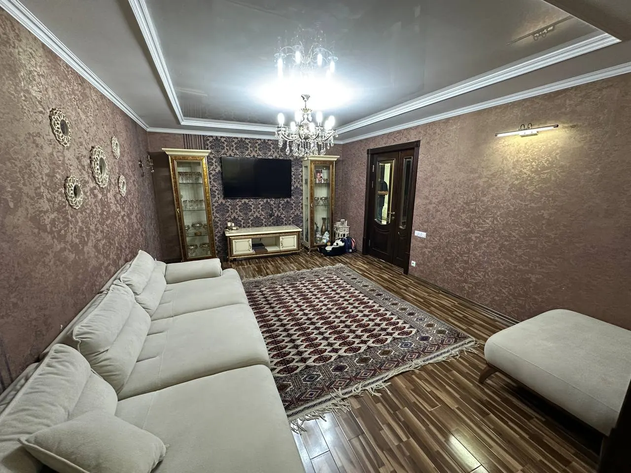 Sotiladi 3 xonali kvartira, 105 m², 2/4 qavat — Mirzo Ulugʻbek tumani